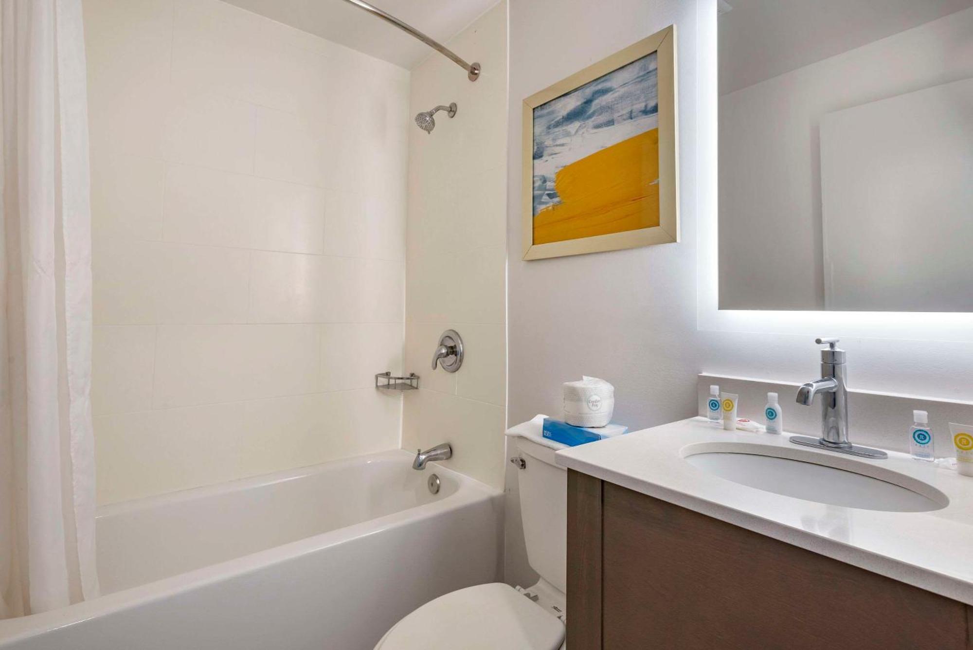 Comfort Inn Philadelphia International Airport West Chester Esterno foto